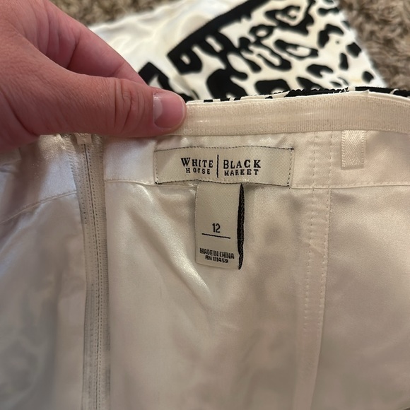 White House black market white and black cheetah print top k - Picture 6 of 7
